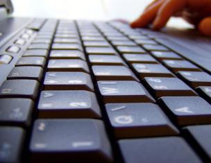 Бесплатный курс машинописи, онлайн тренажер клавиатуры