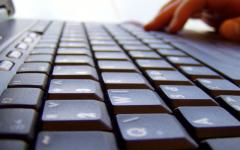 Бесплатный курс машинописи, онлайн тренажер клавиатуры